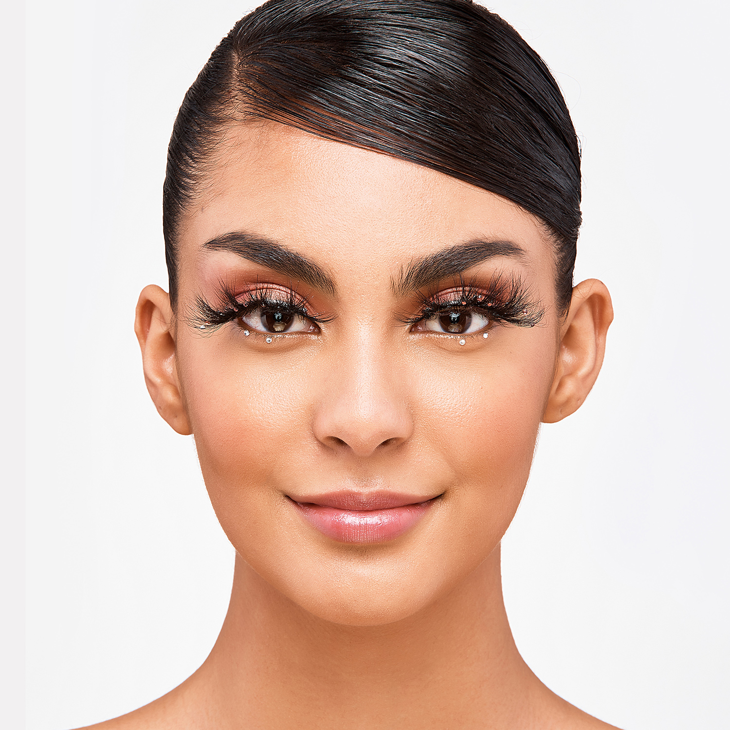 Amazon.com: Vluxe by iEnvy Lashes with Rhinestones Masterpiece